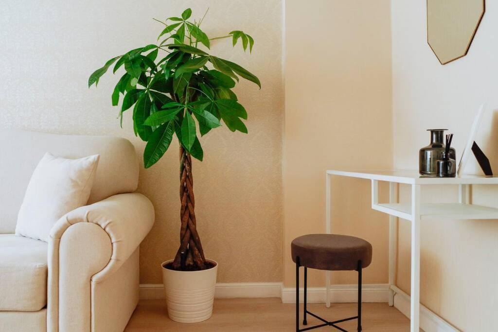 Elegant Vibes Apartment Next To Obor Market Bukarest Eksteriør billede